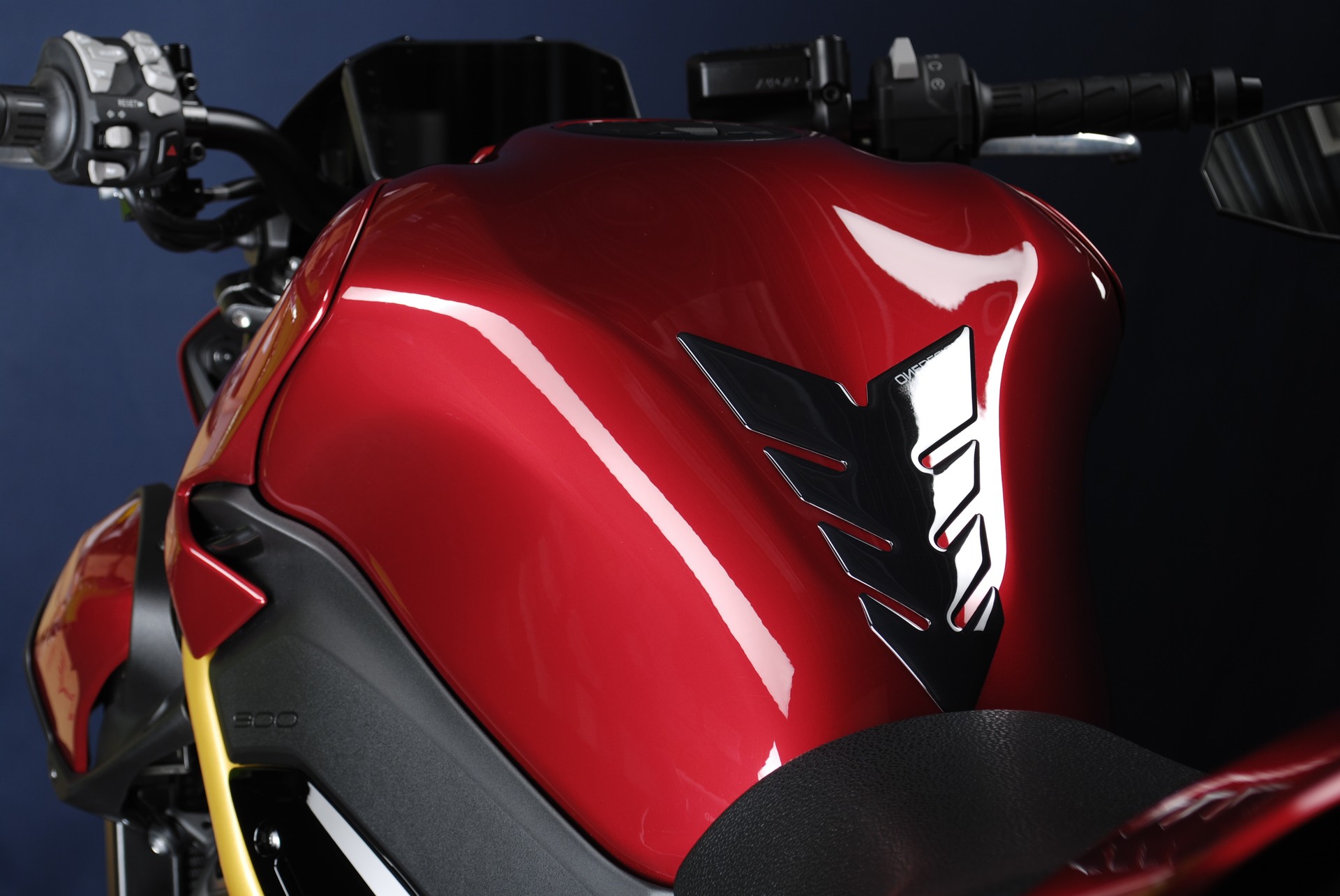 KAWASAKI Z 900 (35kW) MY26 - Sonderumbau-image-13