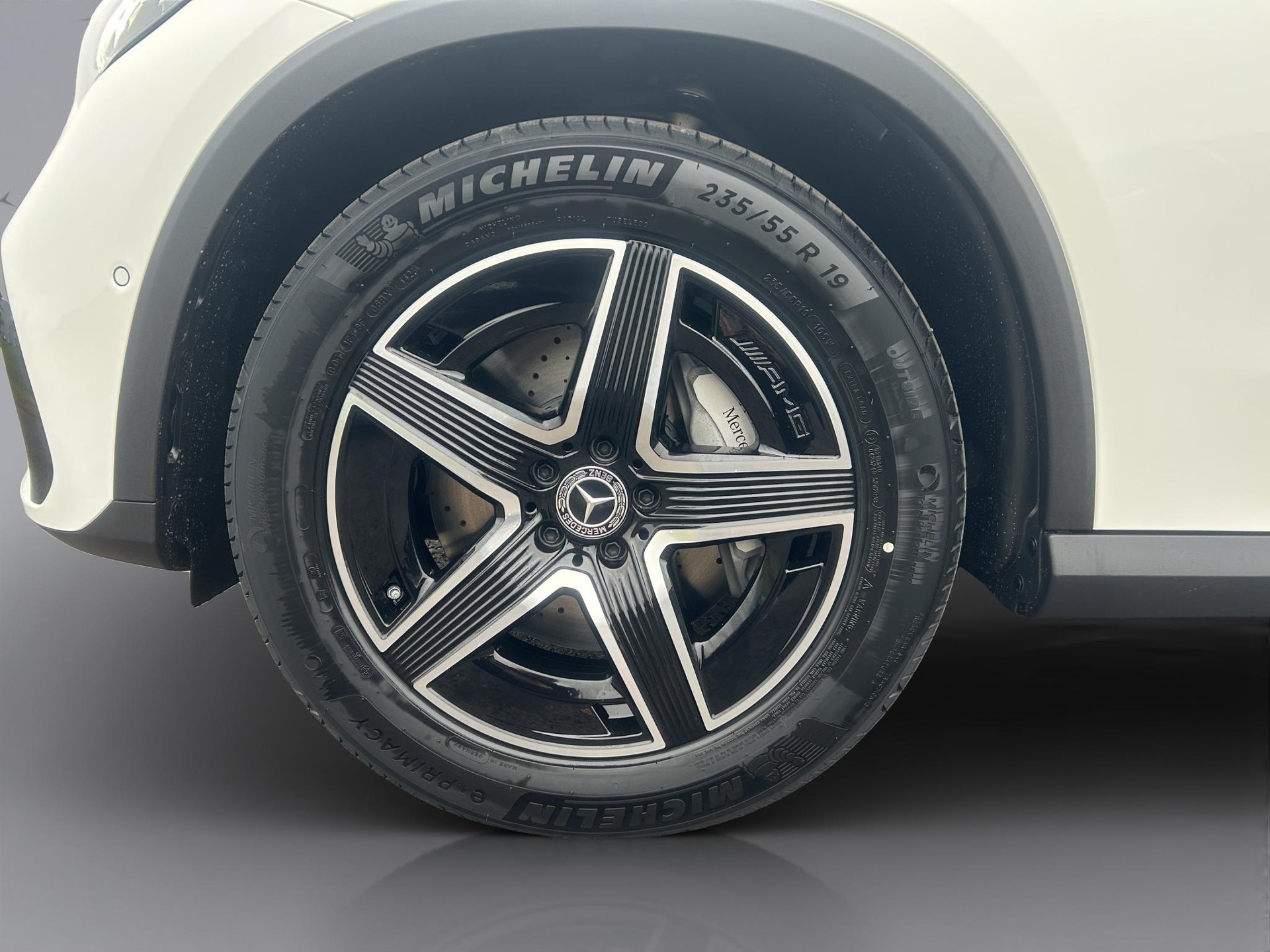 MERCEDES-BENZ GLC 220 d AMG Line 4matic-image-16