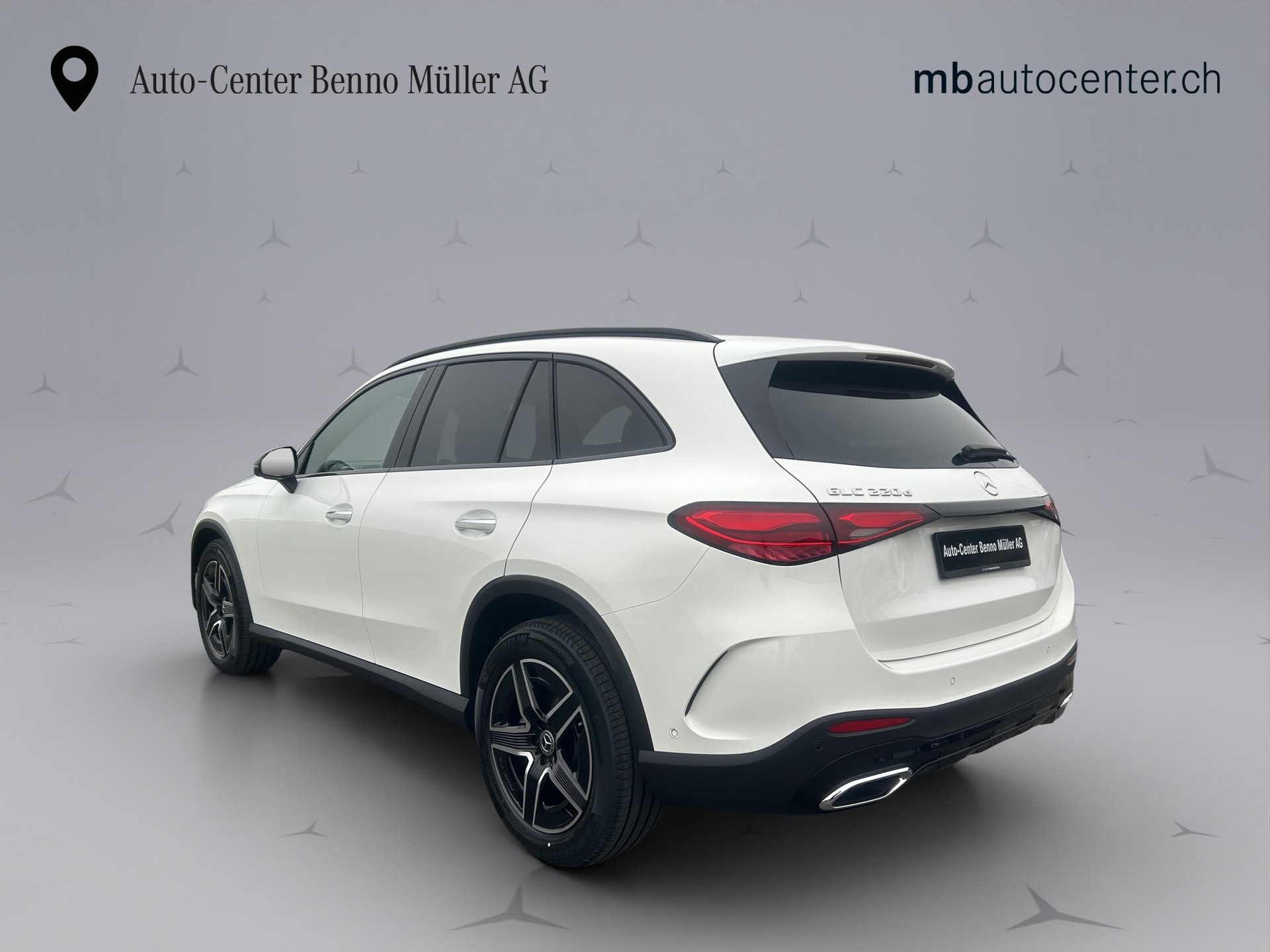 MERCEDES-BENZ GLC 220 d AMG Line 4matic-image-3