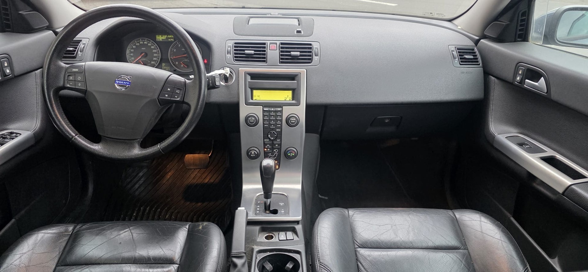 VOLVO V50 T5 AWD Summum-image-10