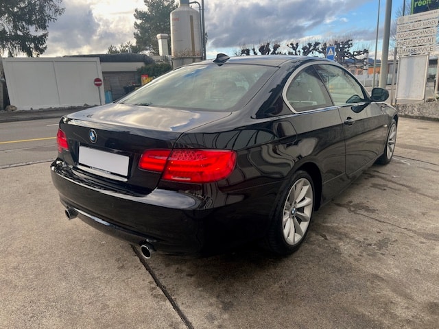 BMW 335i xDrive Coupé Steptronic-image-4