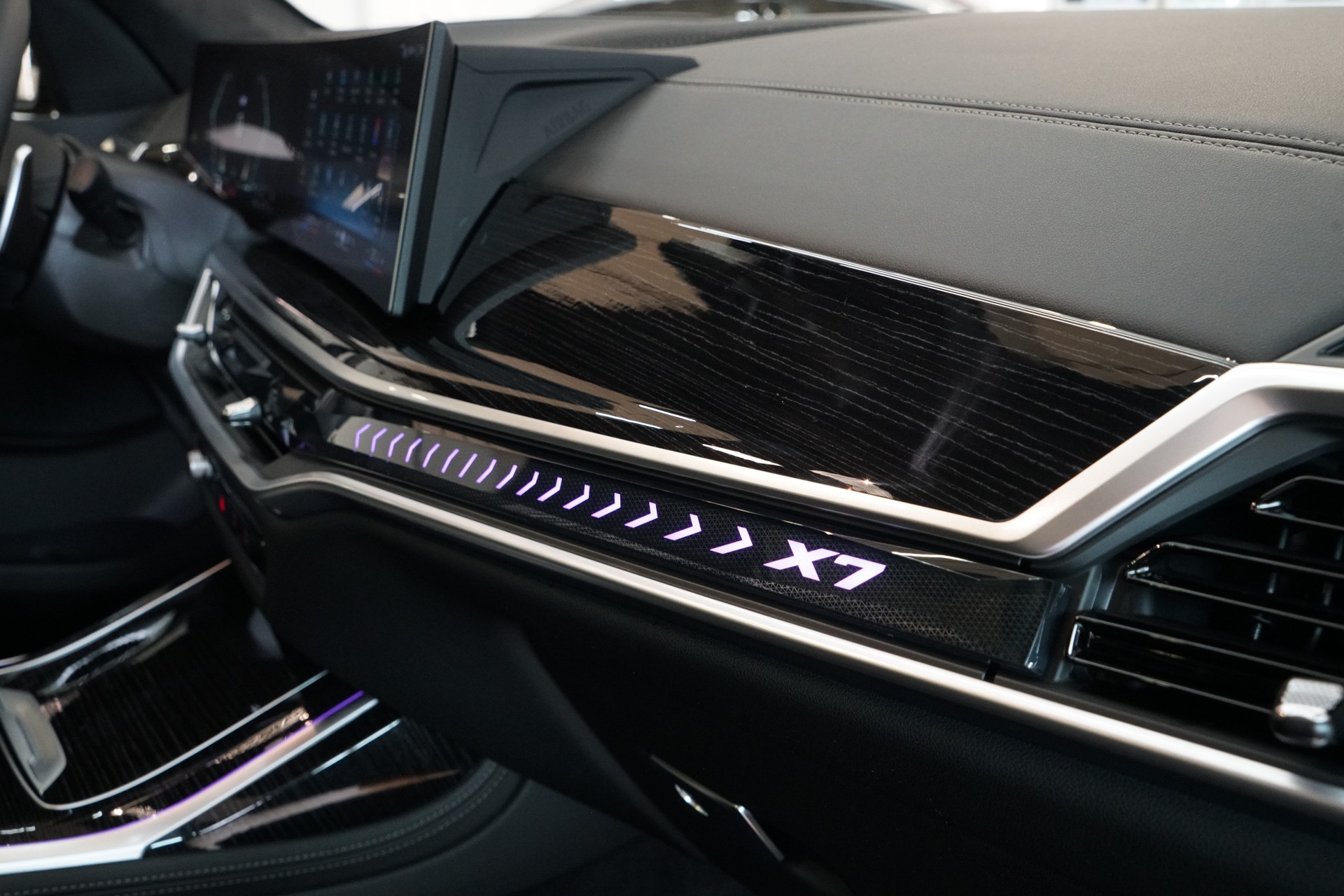 BMW X7 xDrive 48V 40d M Sport Pro Steptronic 7-Plätzer-image-27