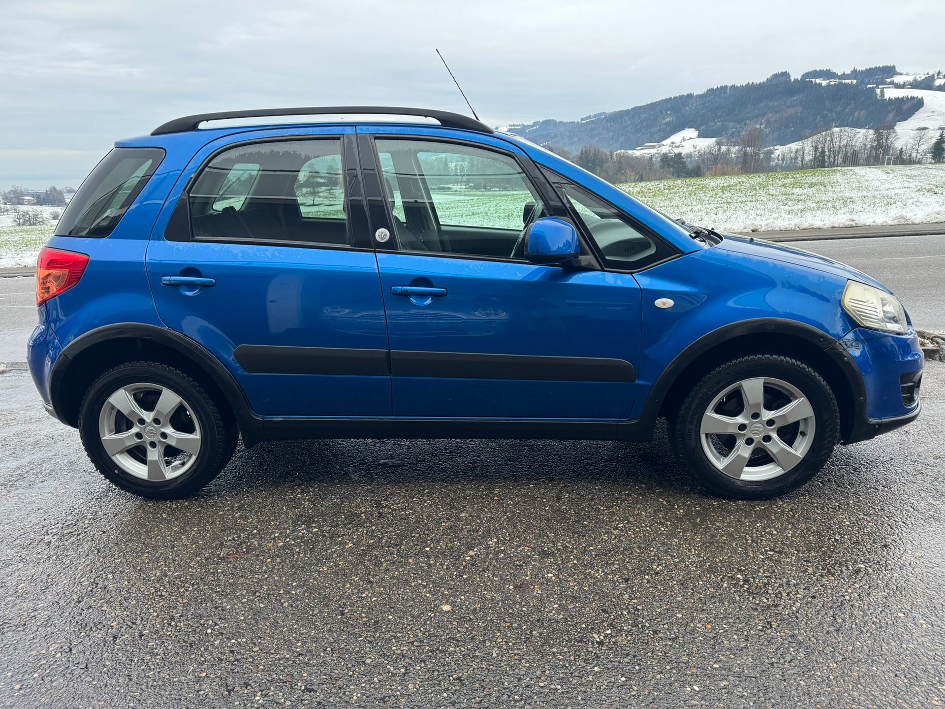 SUZUKI SX4 1.6 16V GL Top Barry 4WD-image-6