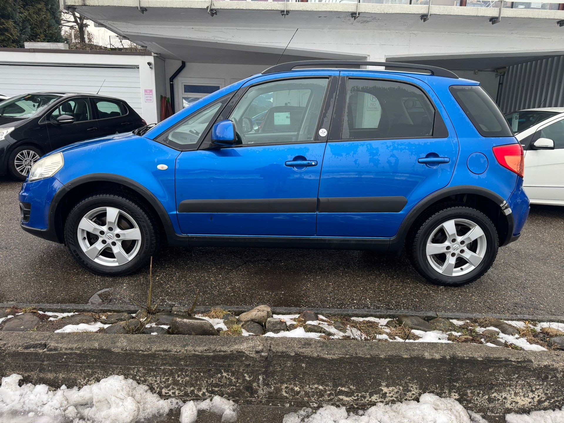 SUZUKI SX4 1.6 16V GL Top Barry 4WD-image-3