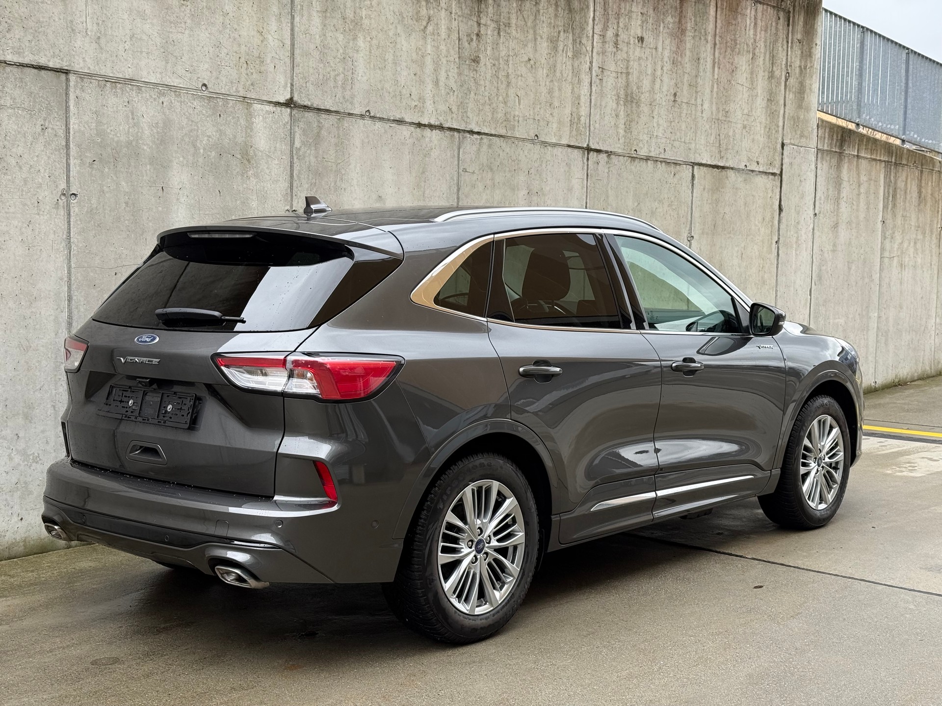 FORD Kuga 2.5 PHEV Vignale 2WD-image-7