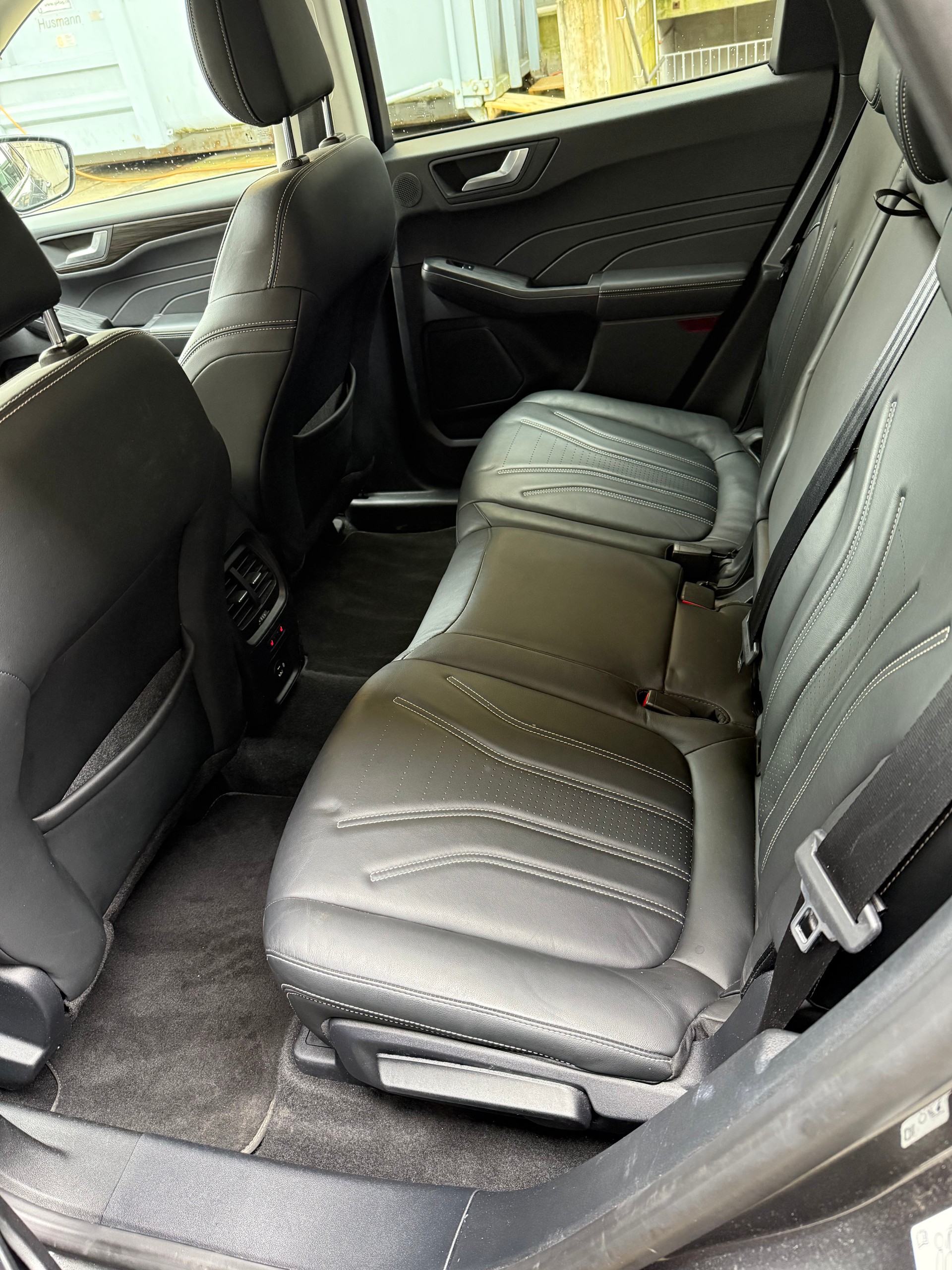 FORD Kuga 2.5 PHEV Vignale 2WD-image-10