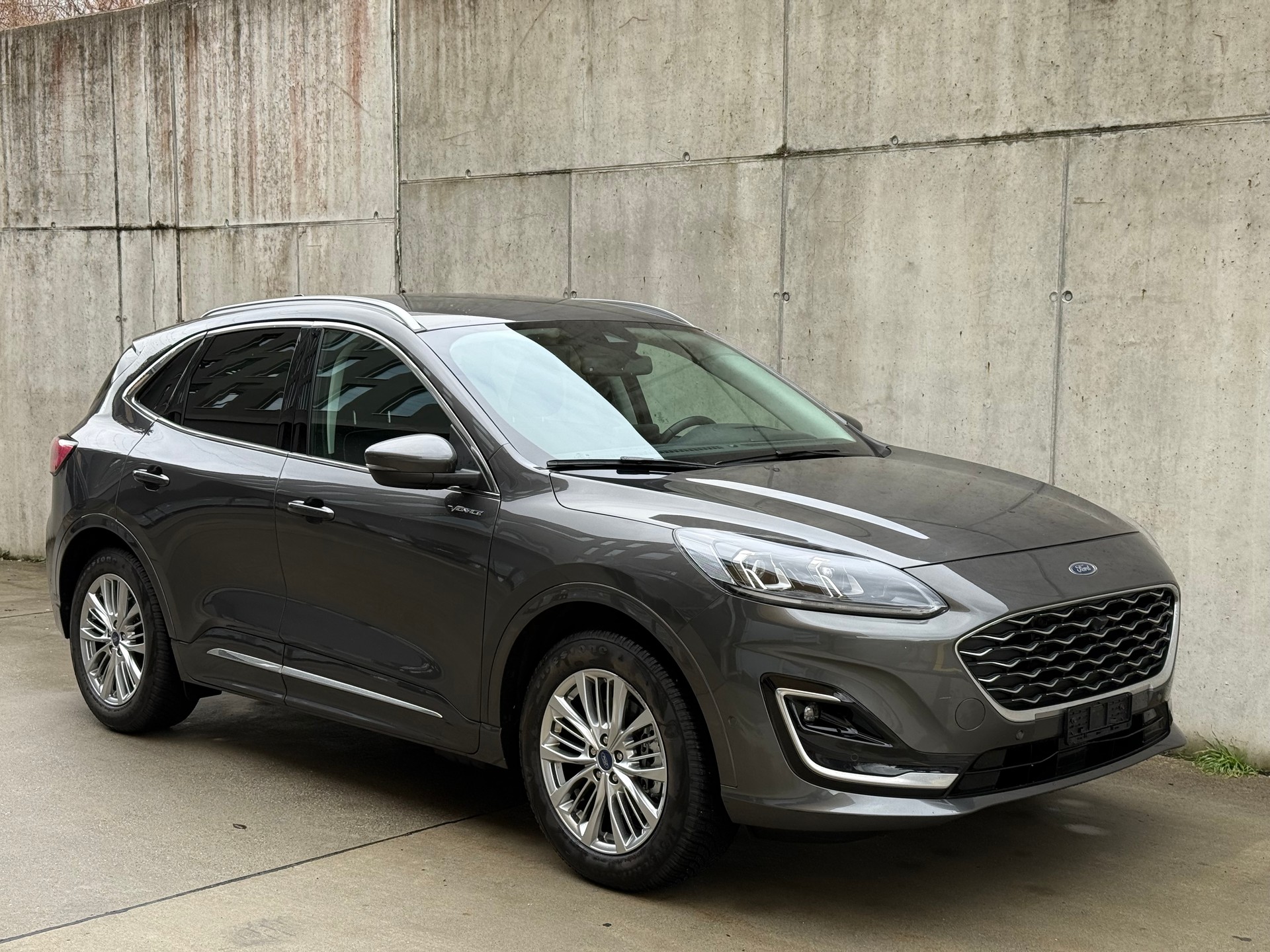 FORD Kuga 2.5 PHEV Vignale 2WD-image-6