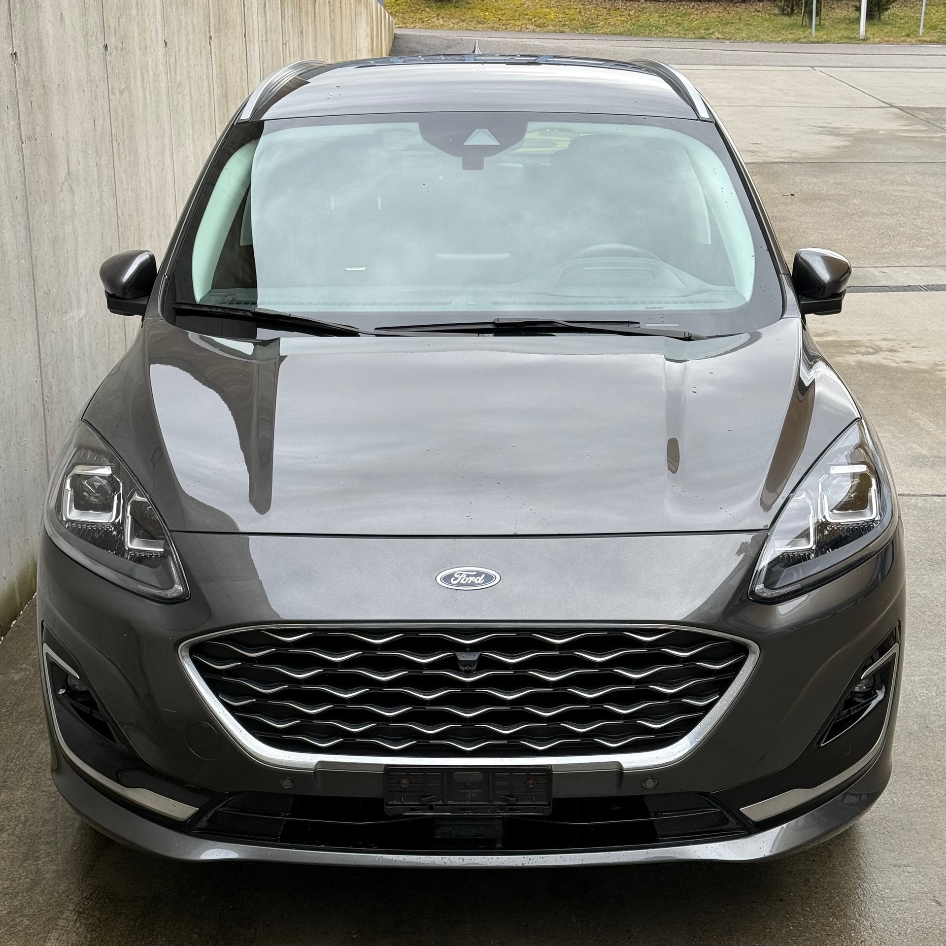 FORD Kuga 2.5 PHEV Vignale 2WD-image-3