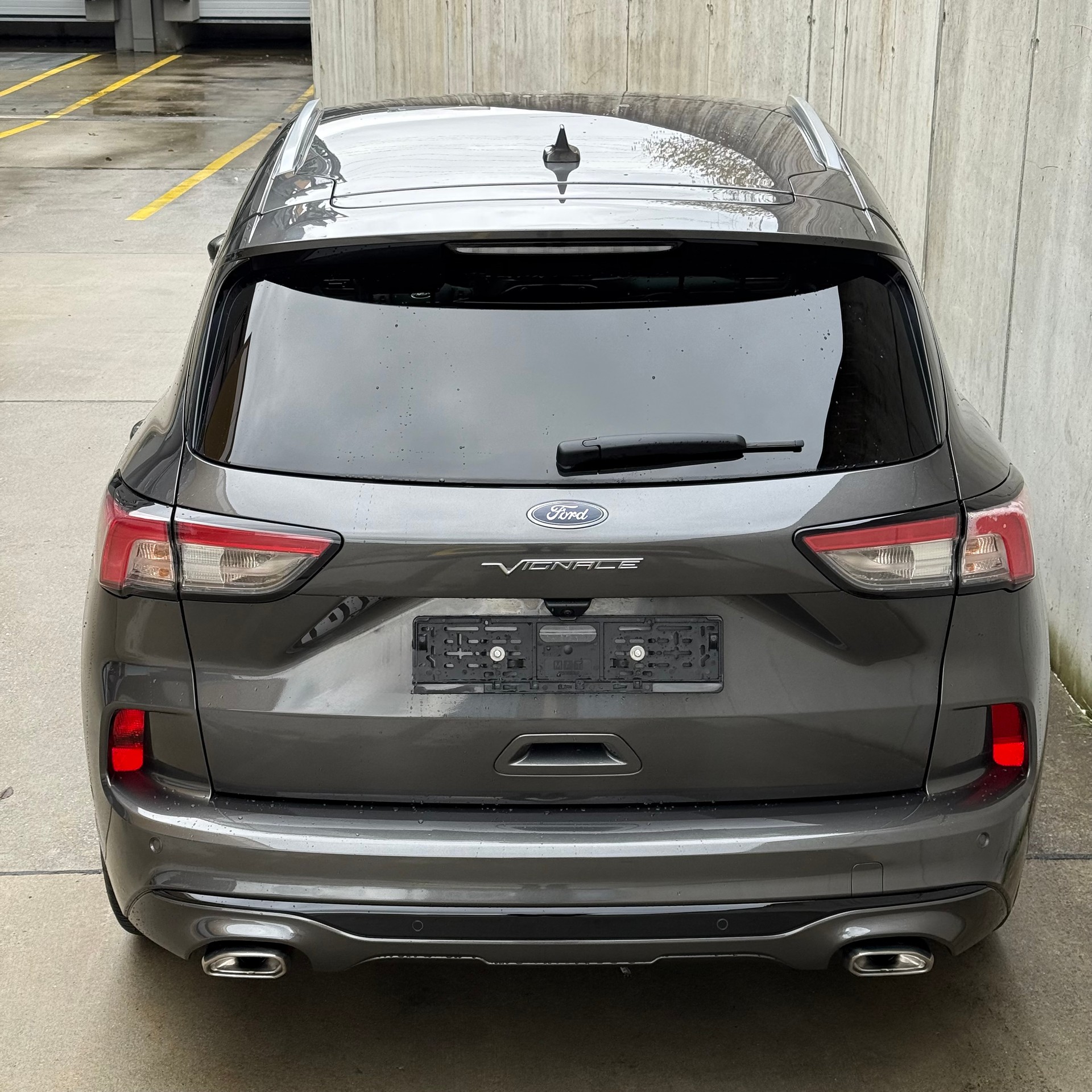 FORD Kuga 2.5 PHEV Vignale 2WD-image-4