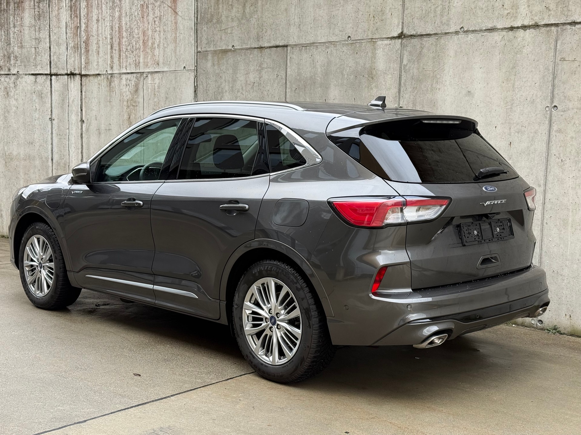 FORD Kuga 2.5 PHEV Vignale 2WD-image-2