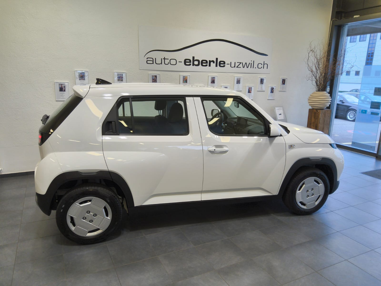 HYUNDAI Inster Electric Origo 49kWh-image-3
