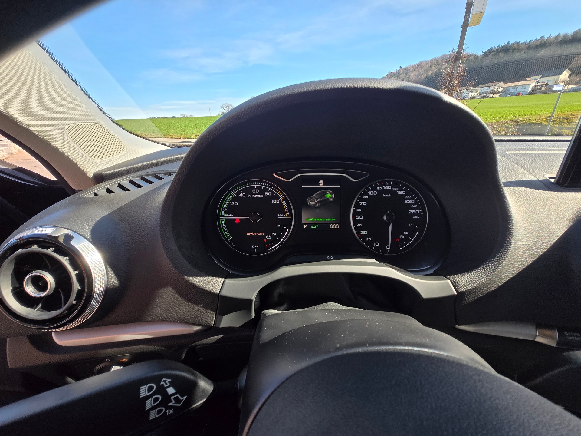 AUDI A3 Sportback 1.4 e-tron Ambition S-tronic-image-11