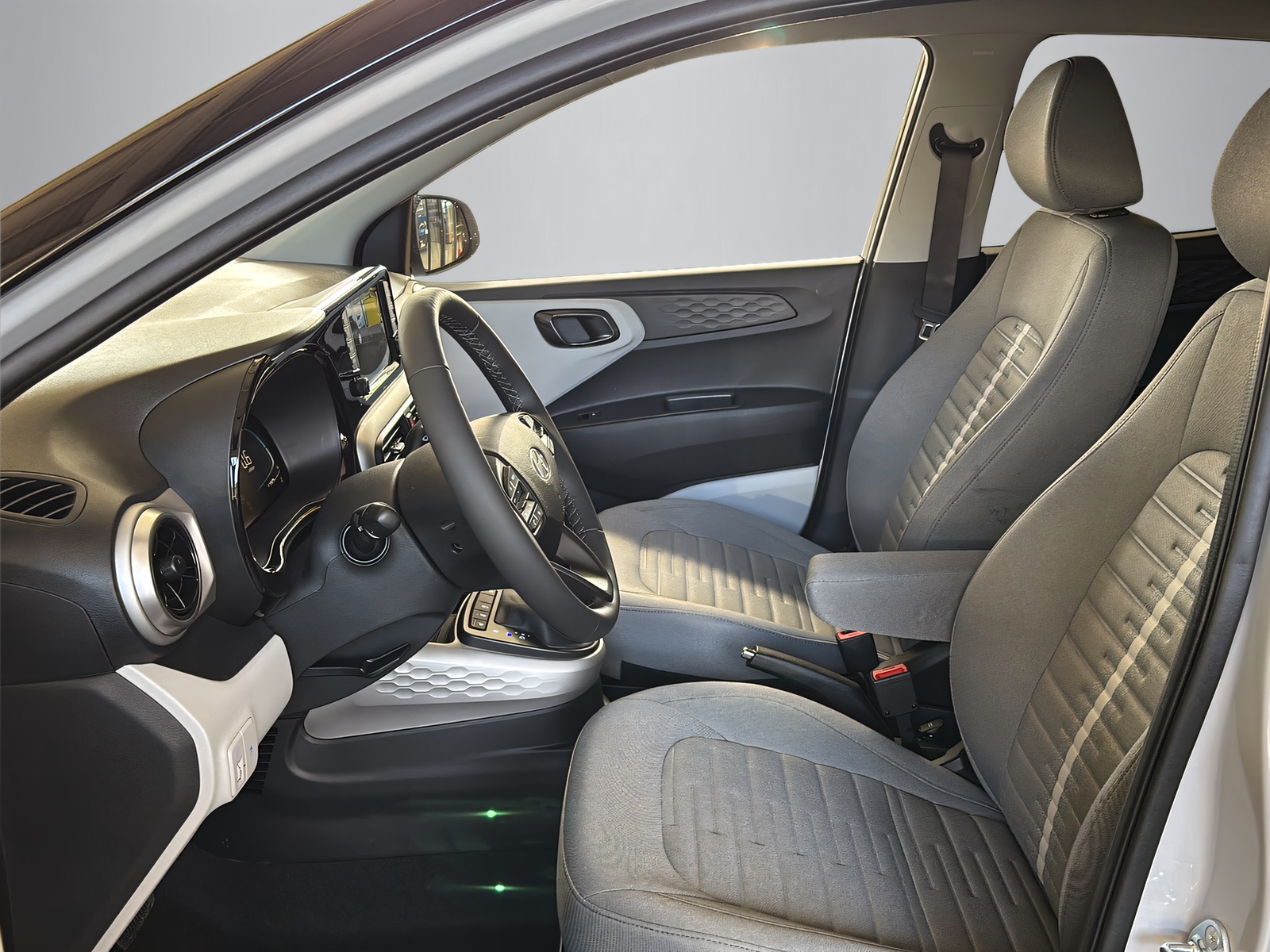 HYUNDAI i10 1.2 Vertex-image-10
