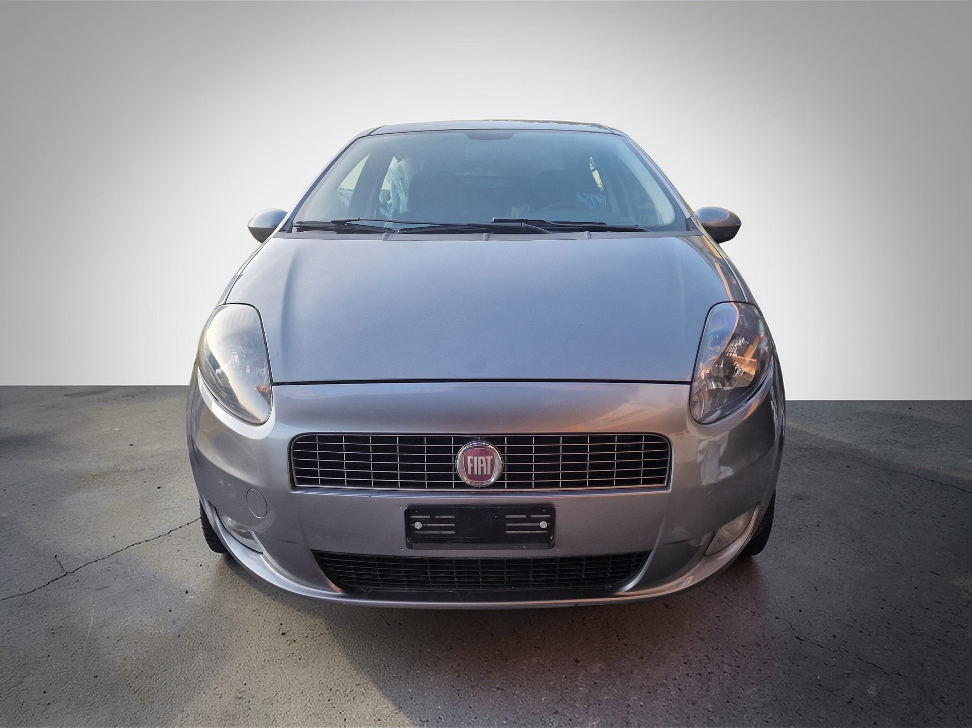 FIAT Punto 1.4 Genius 12Mt Gara 8x Bereift MFK Neu-image-0
