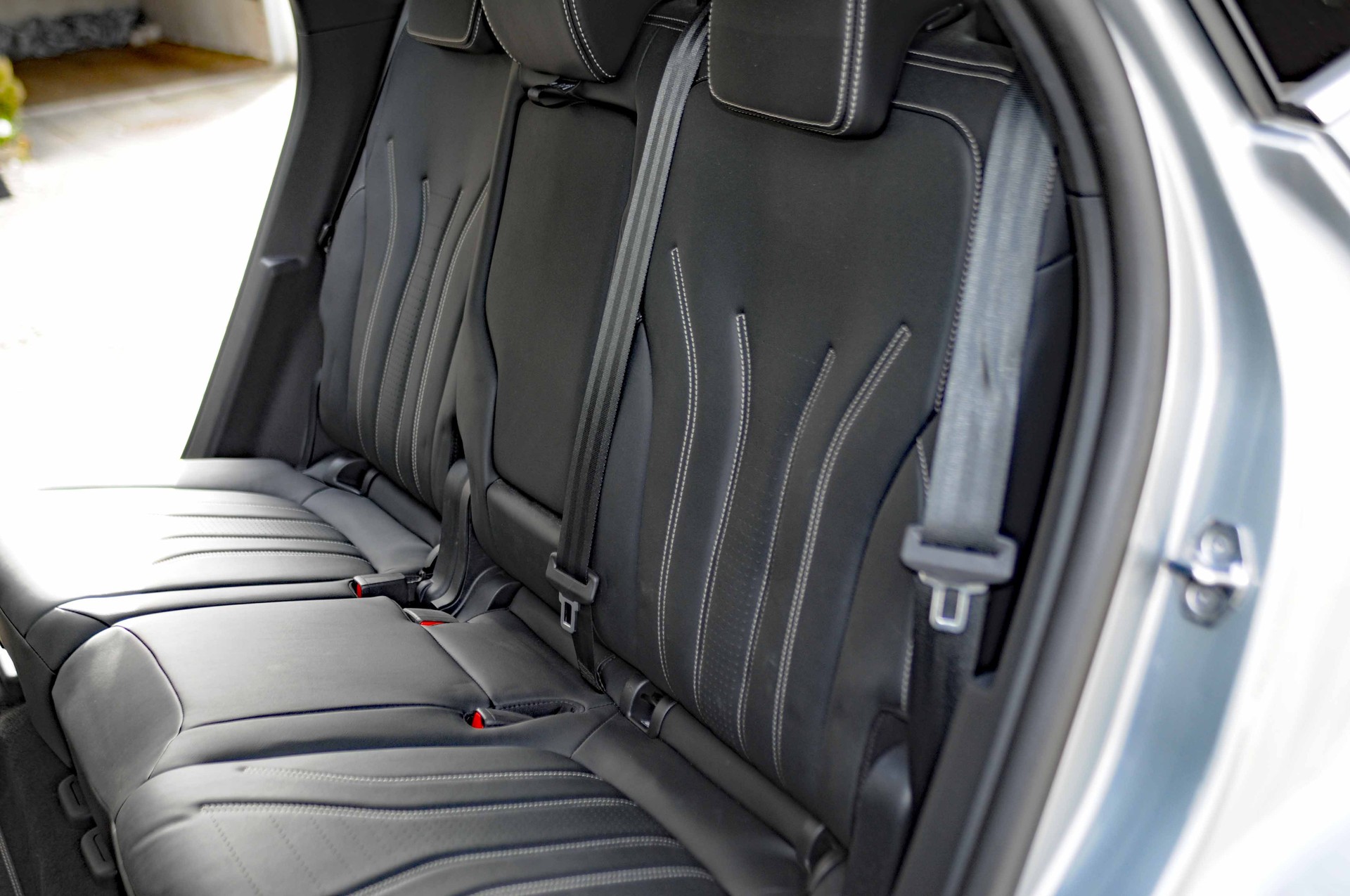 FORD Kuga 2.5 PHEV Vignale 2WD-image-13