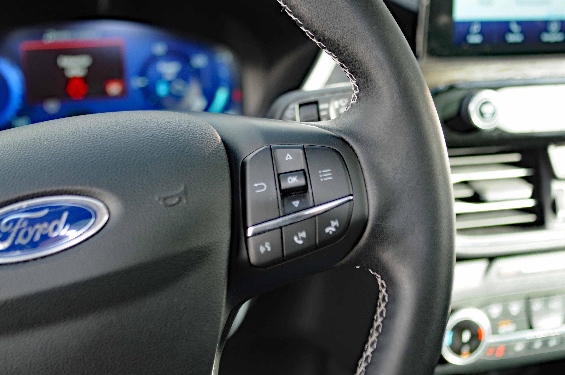FORD Kuga 2.5 PHEV Vignale 2WD-image-20