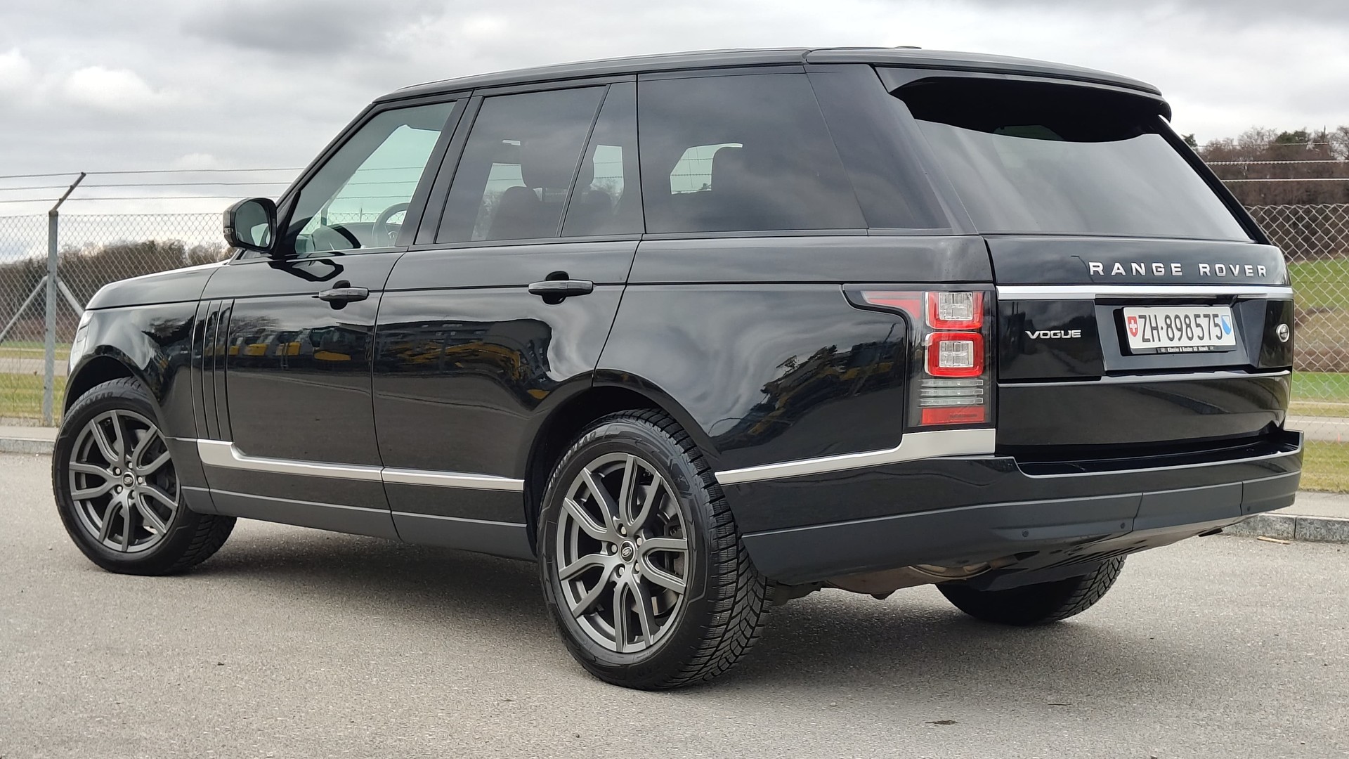 LAND ROVER Range Rover 3.0 TDV6 Vogue Automatic-image-3