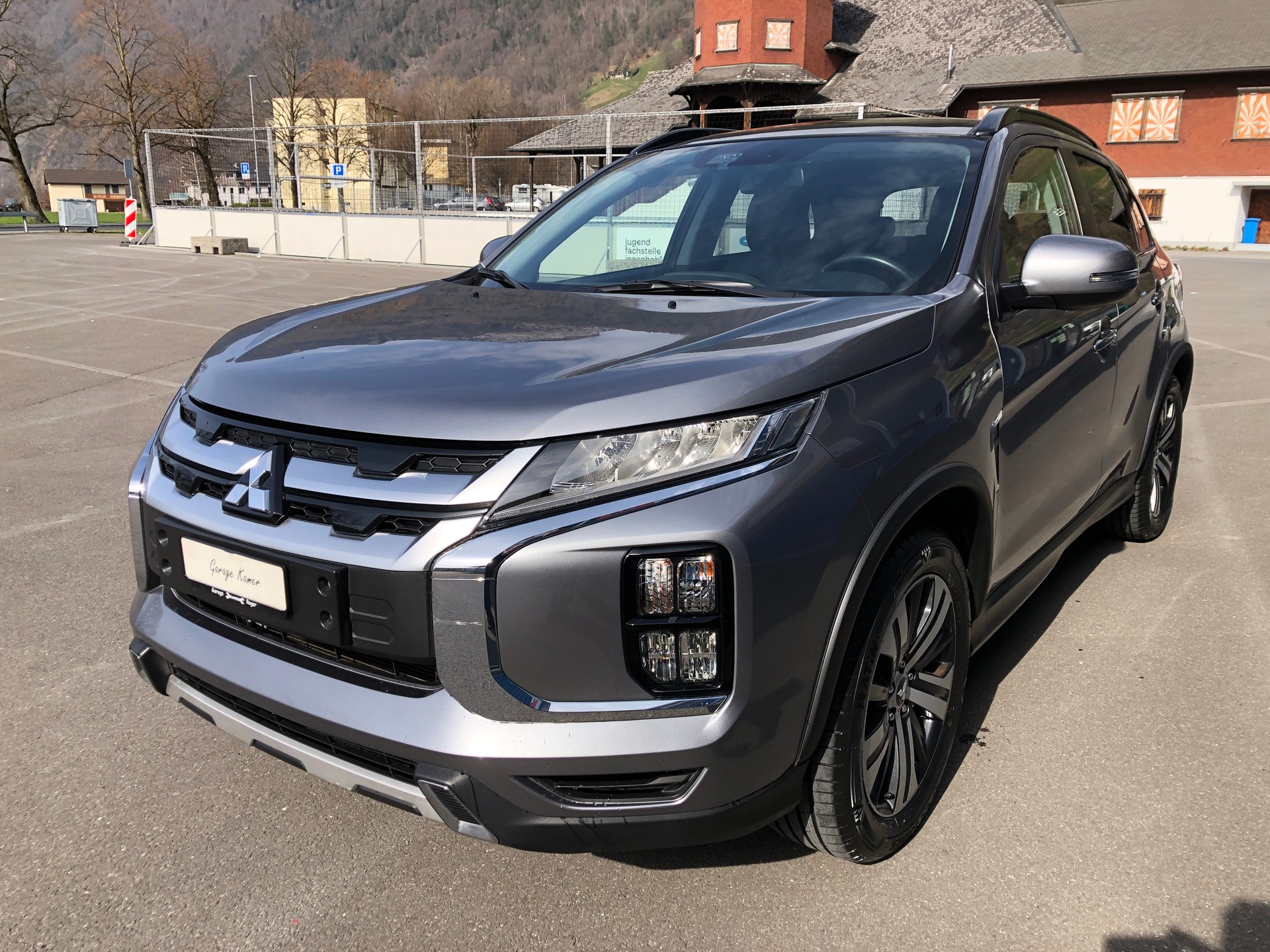 MITSUBISHI ASX 2.0 Diamond 4WD Automat-showroom-element-1