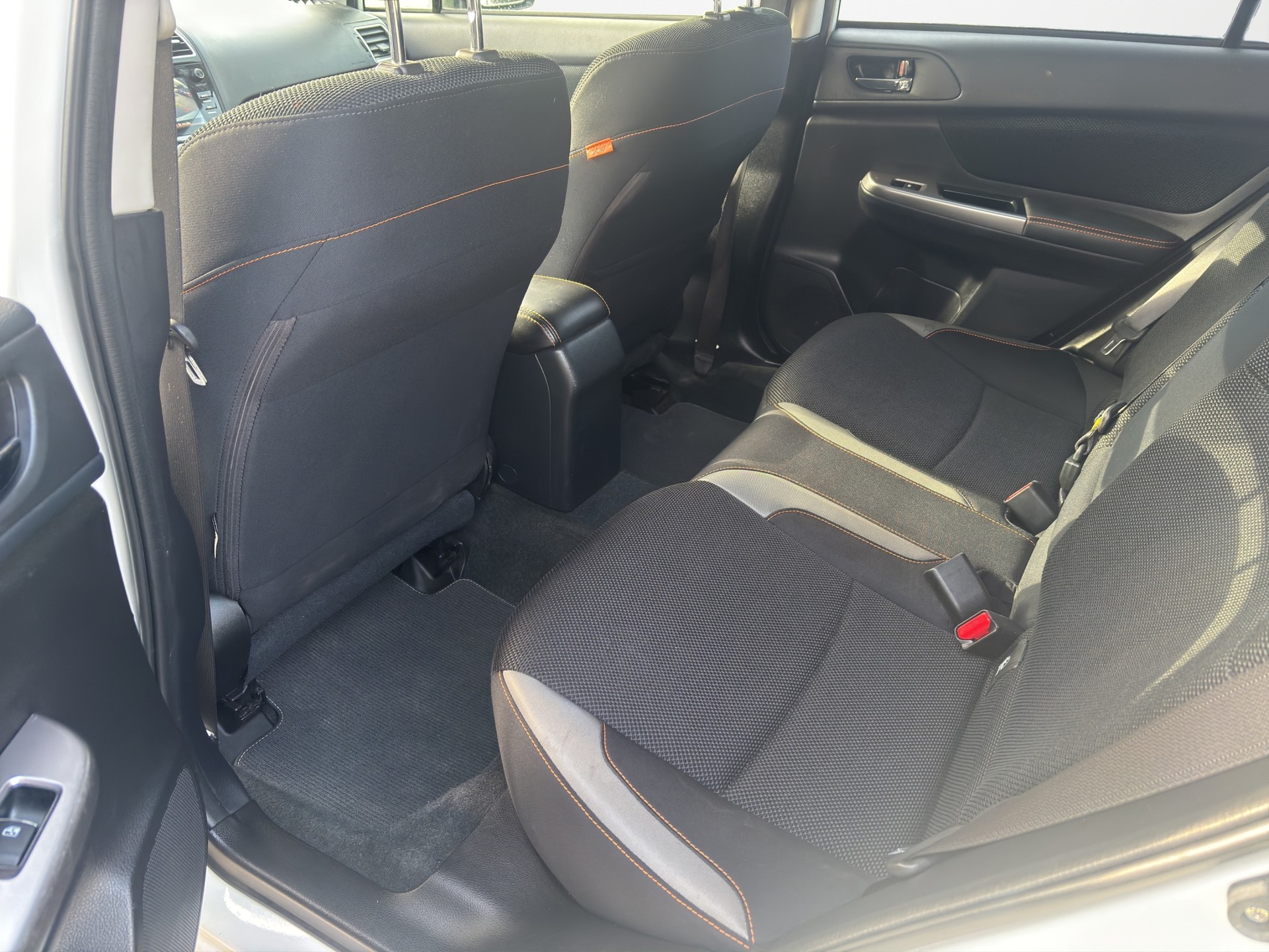 SUBARU XV 2.0 Swiss Two AWD CVT-image-10