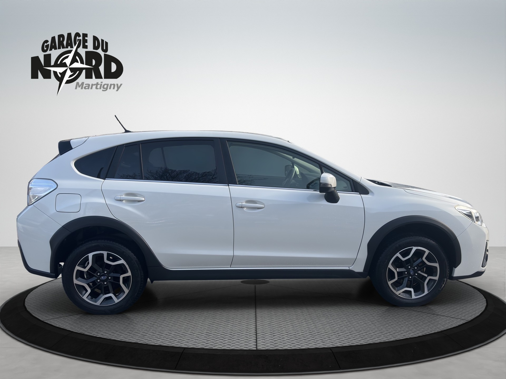 SUBARU XV 2.0 Swiss Two AWD CVT-image-6