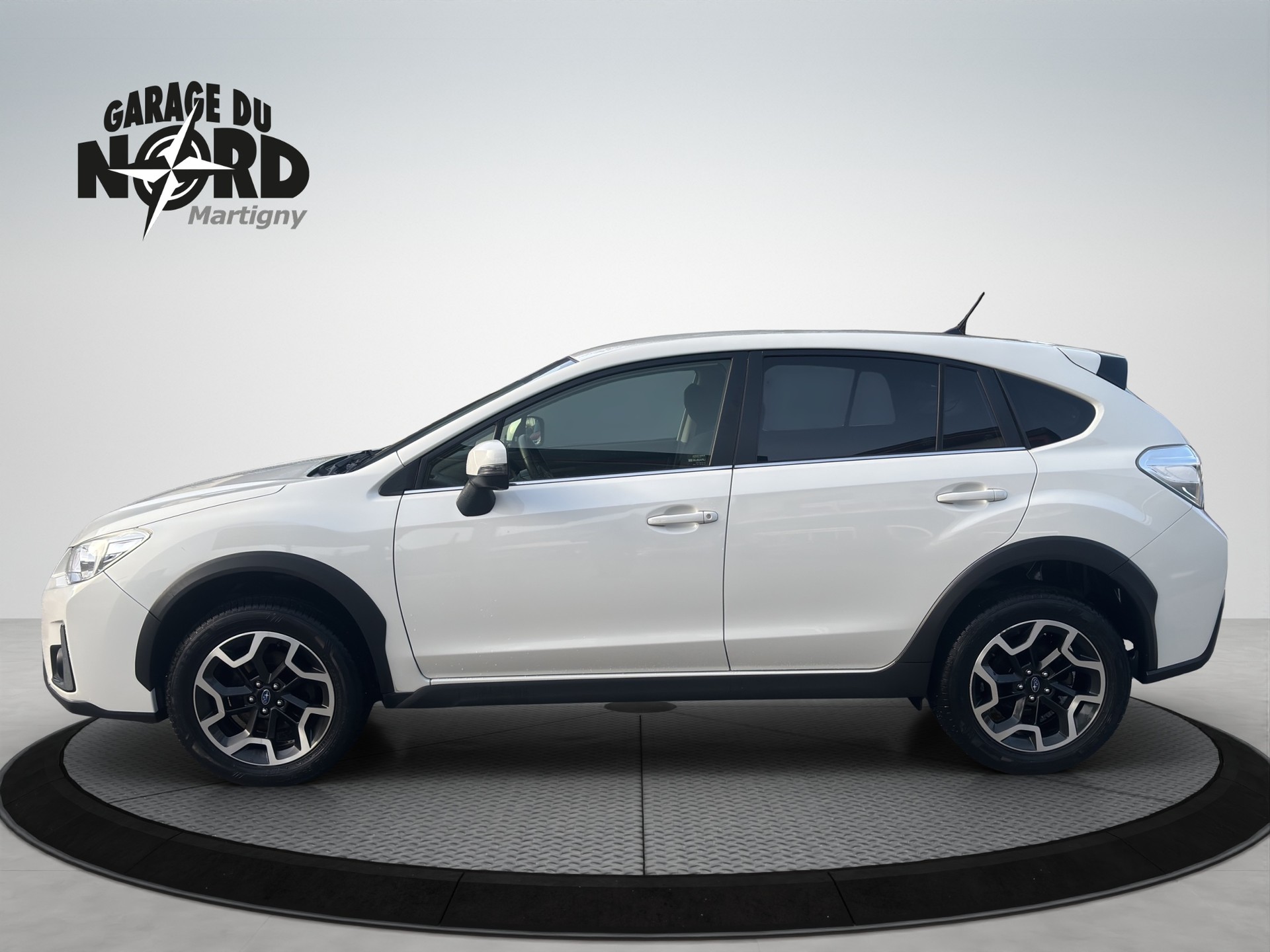SUBARU XV 2.0 Swiss Two AWD CVT-image-2