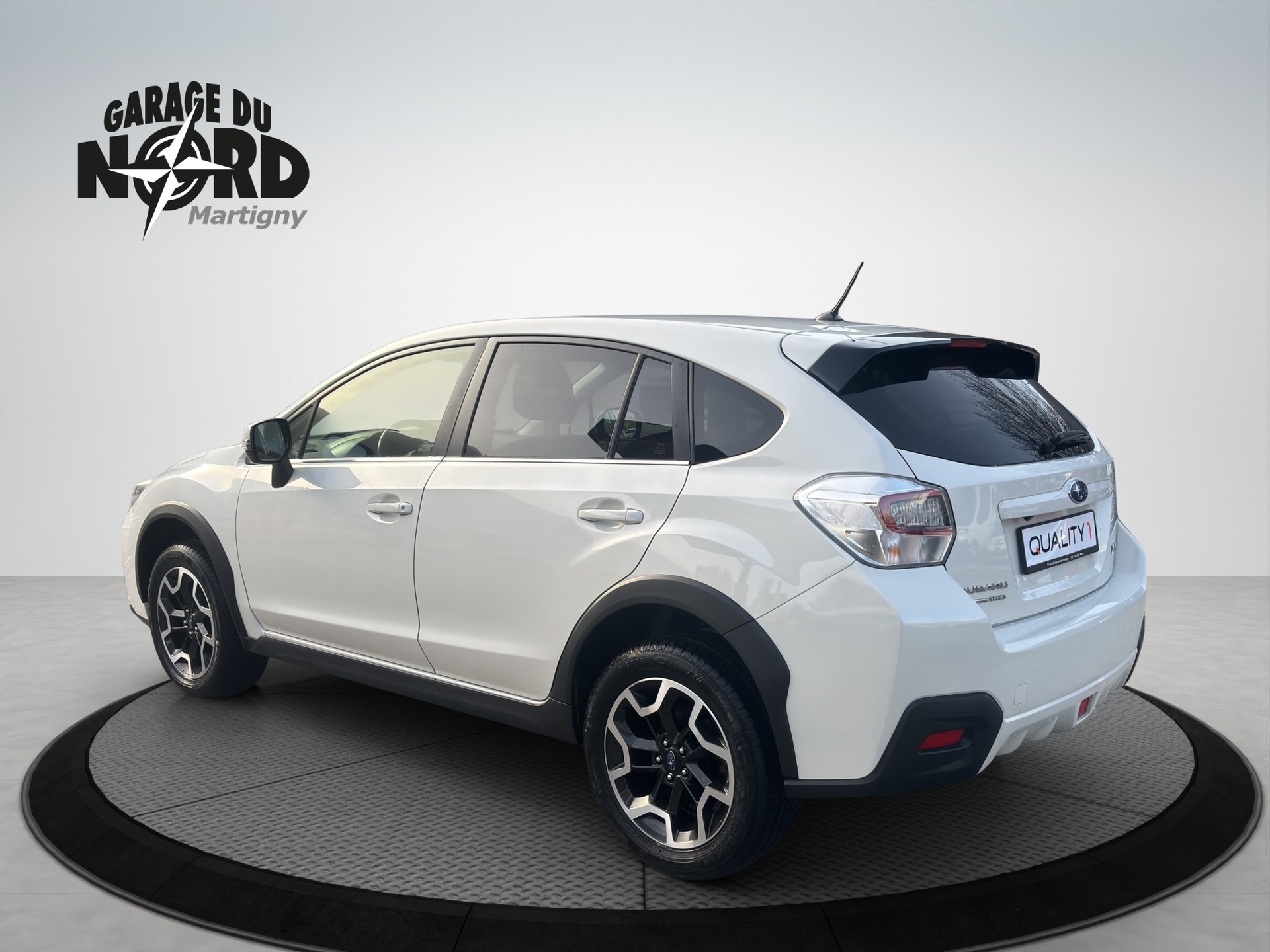 SUBARU XV 2.0 Swiss Two AWD CVT-image-3