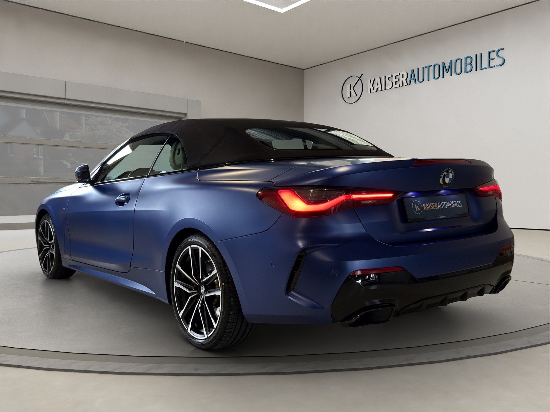 BMW M440i xDrive 48V Cabriolet Steptronic-showroom-element-1