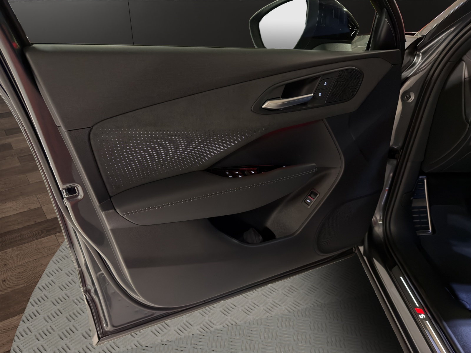 AUDI Q3 SUV 110 kW TFSI S tronic-image-18
