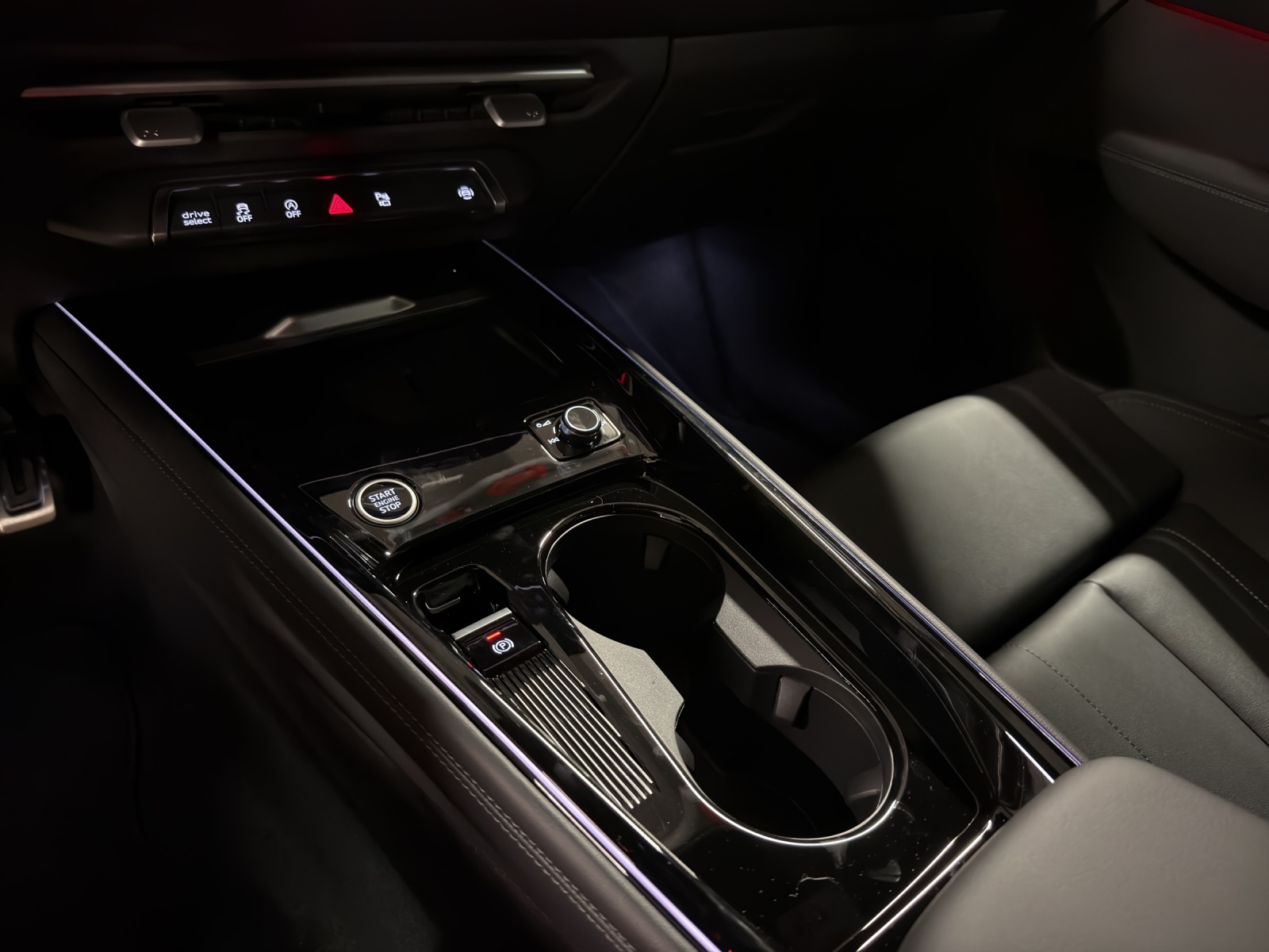 AUDI Q3 SUV 110 kW TFSI S tronic-image-12