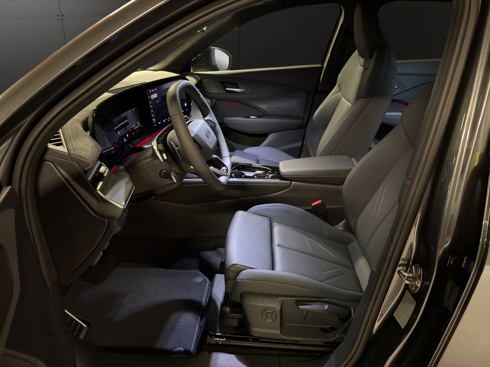 AUDI Q3 SUV 110 kW TFSI S tronic-image-7