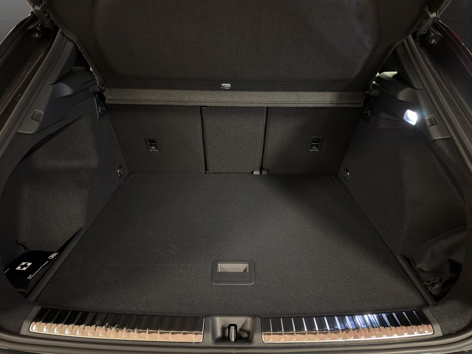 AUDI Q3 SUV 110 kW TFSI S tronic-image-15