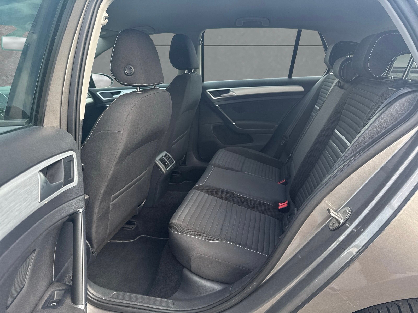 VW Golf 1.4 TSI Cup DSG-image-10