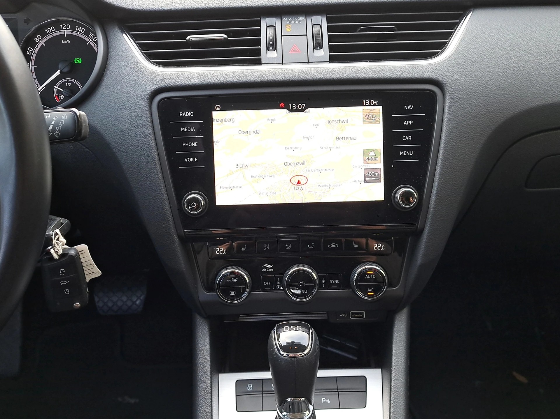 SKODA Octavia Combi 2.0 TDI Ambition DSG *AHK*-image-9