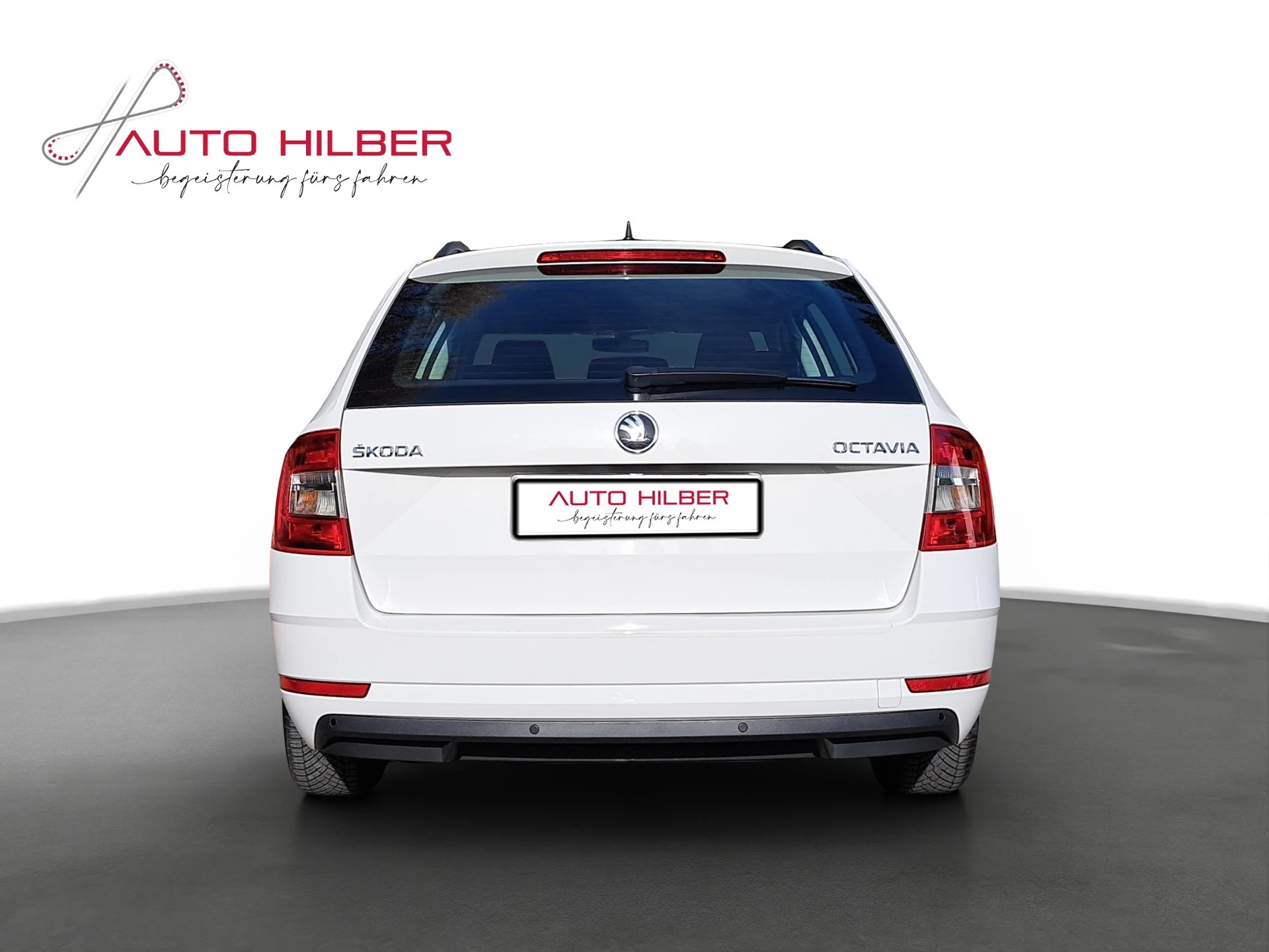 SKODA Octavia Combi 2.0 TDI Ambition DSG *AHK*-image-4