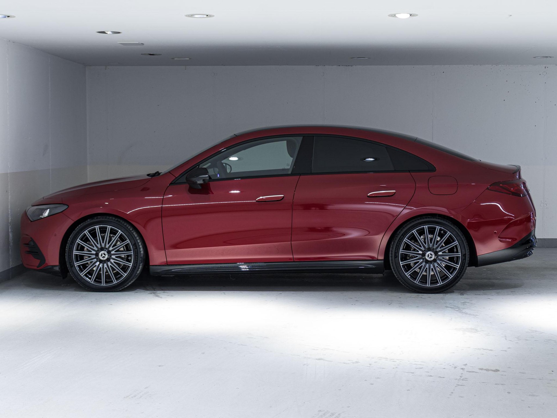 MERCEDES-BENZ CLA 220 AMG Line 4matic-image-4