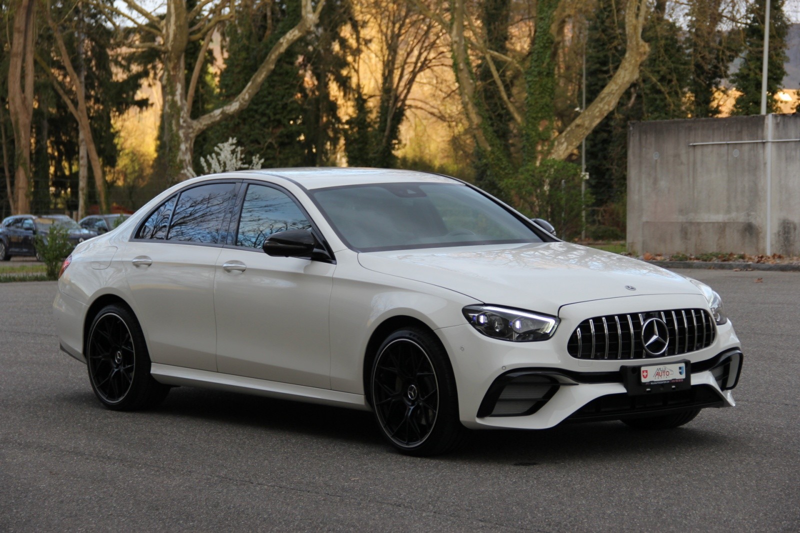 MERCEDES-BENZ E 220 d AMG Line 4Matic 9G-Tronic-image-6