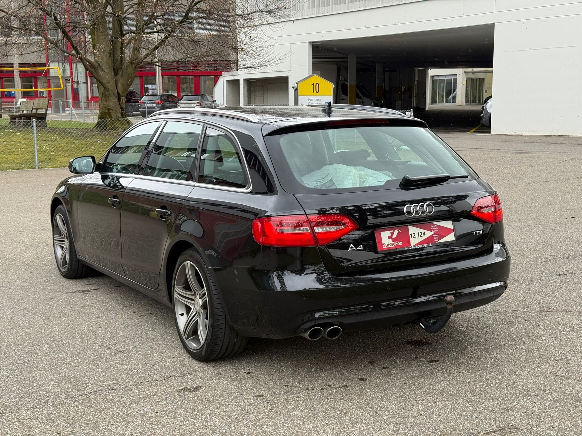 AUDI A4 Avant 2.0 TDI quattro S-tronic-image-2