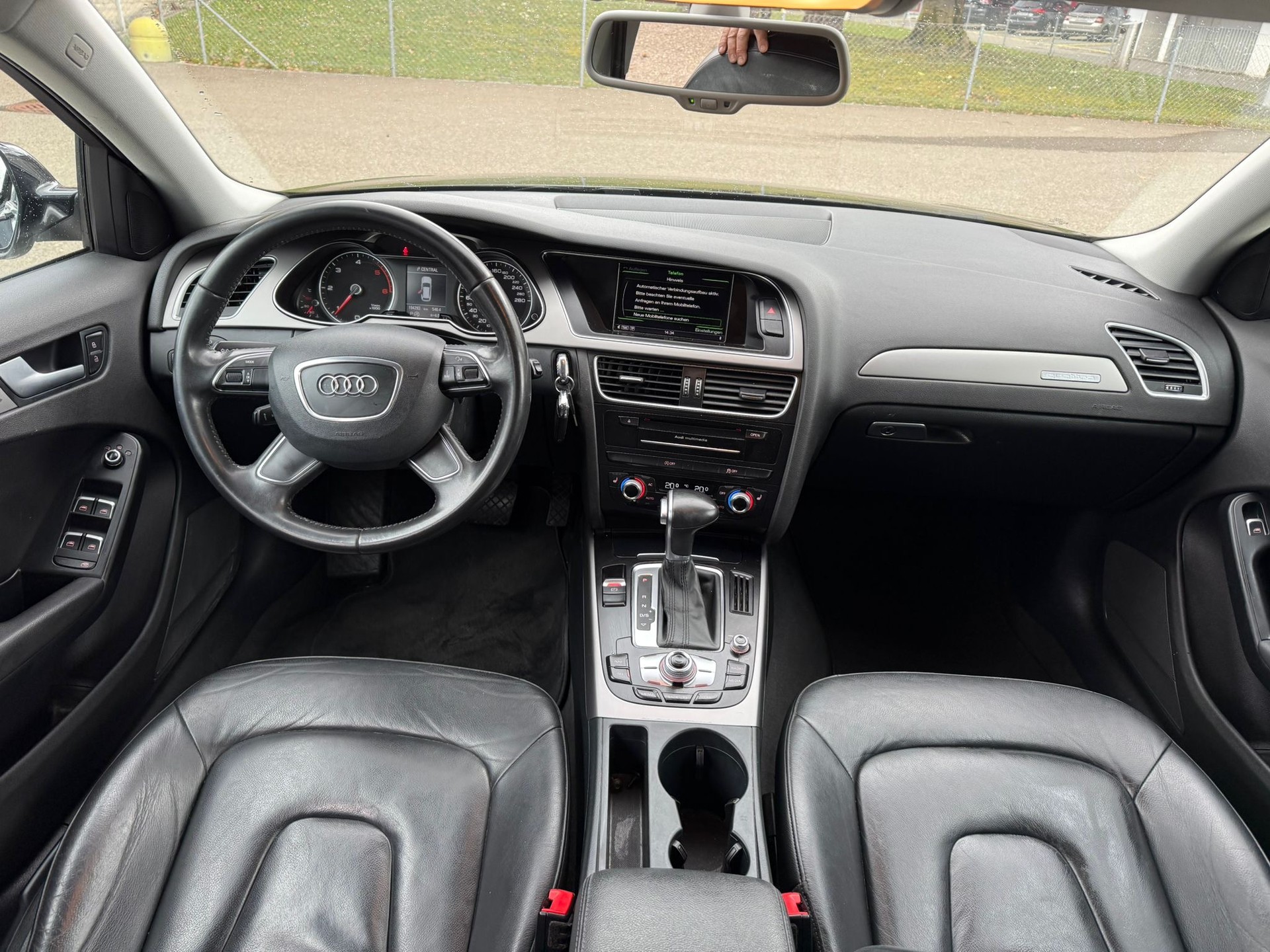 AUDI A4 Avant 2.0 TDI quattro S-tronic-image-5