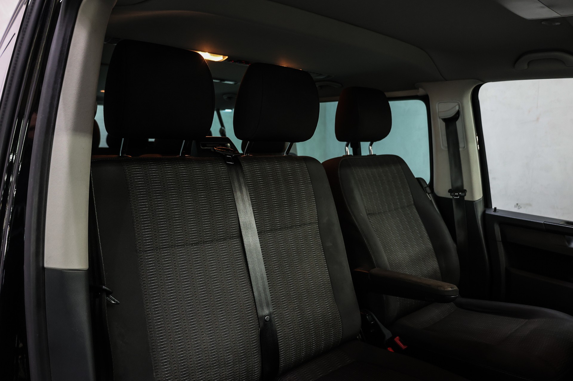 VW T6 Caravelle 3400 2.0 TDI 150 Comfortline-image-25