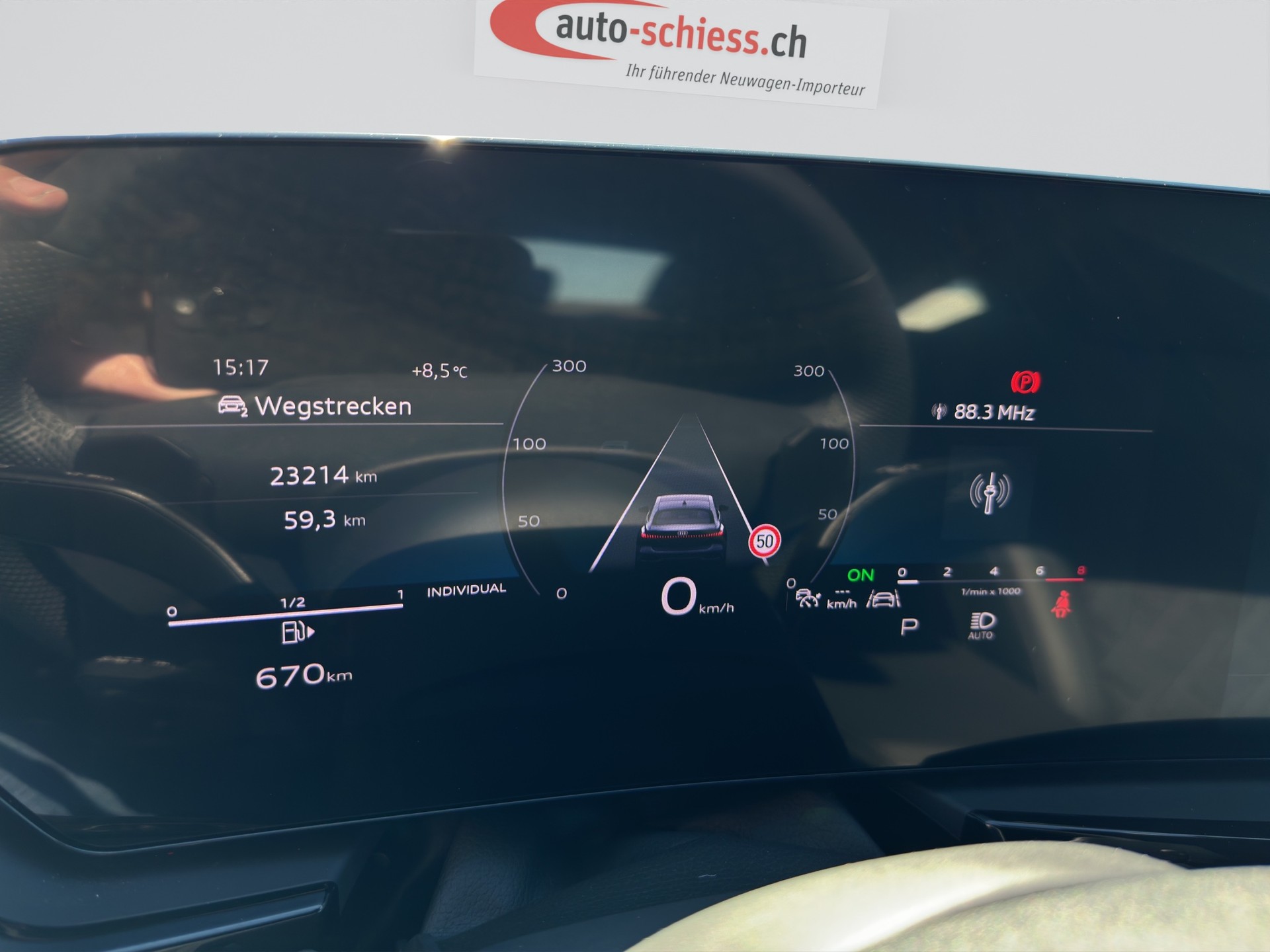 AUDI A5 Limousine TFSI quattro edition one S tronic-image-11