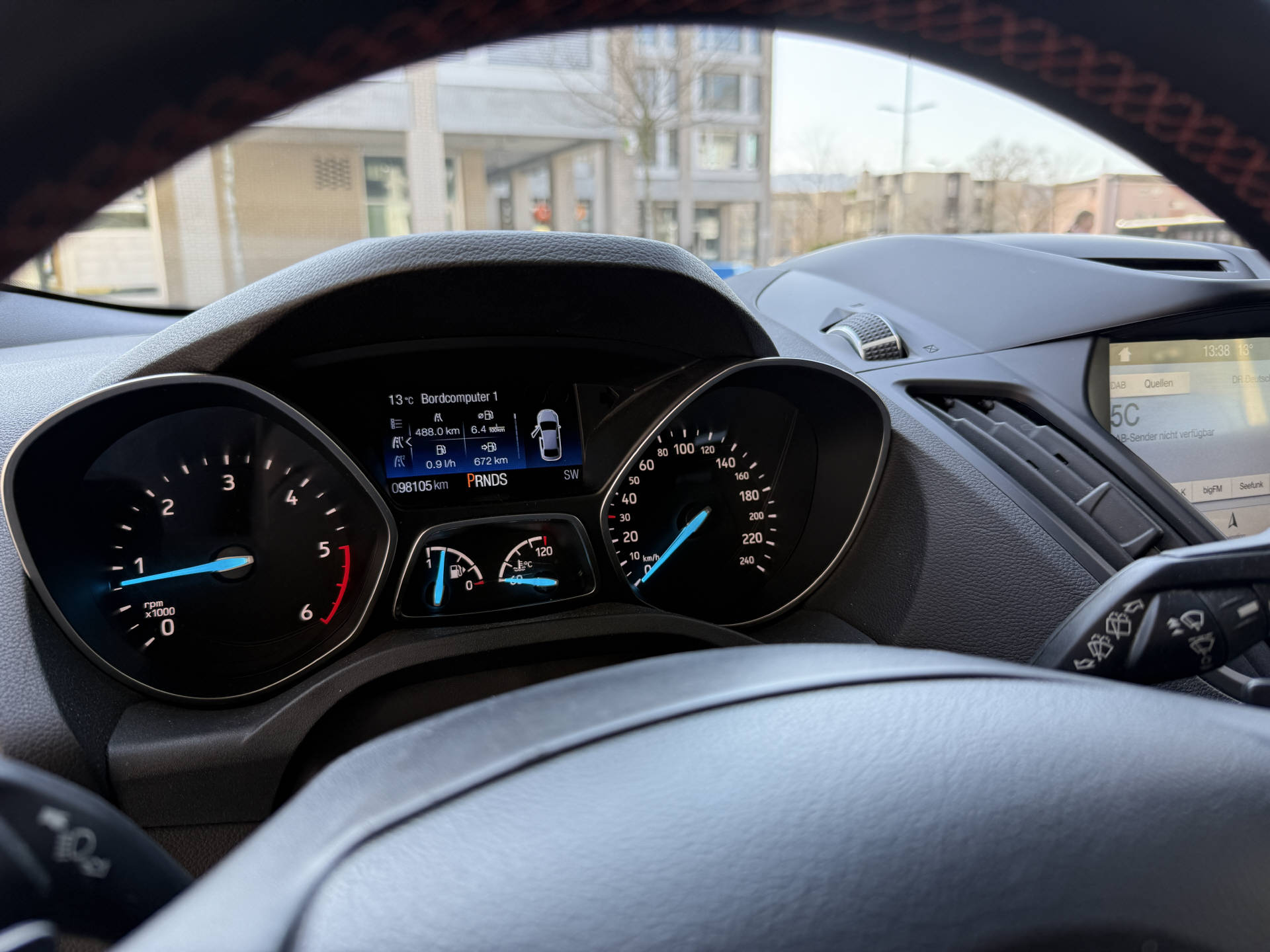 FORD Kuga 2.0 TDCi 150 ST-Line FPS-image-11