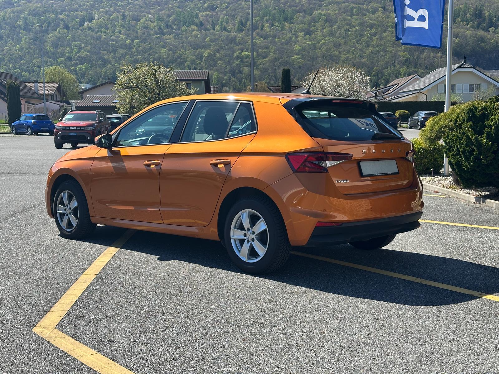 SKODA Fabia 1.0 TSI Ambition DSG-image-2