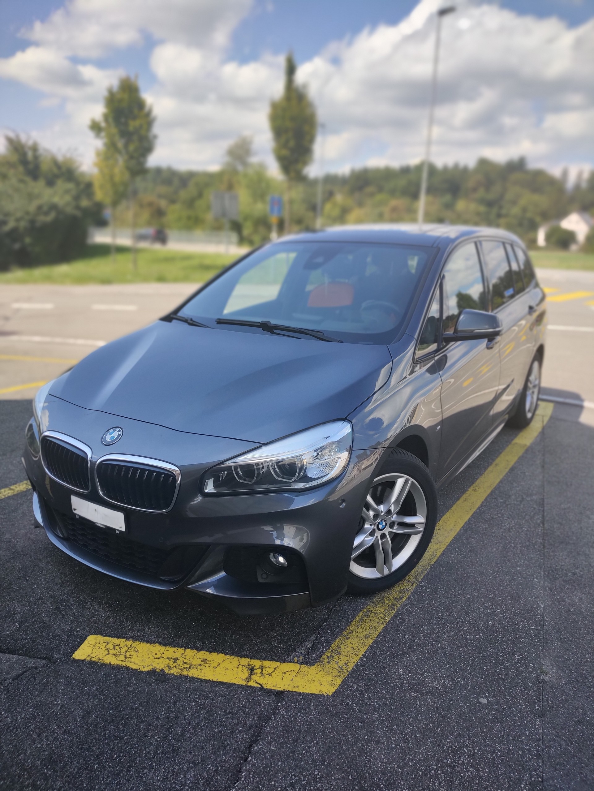 BMW 218d xDrive Gran Tourer M Sport-image-0