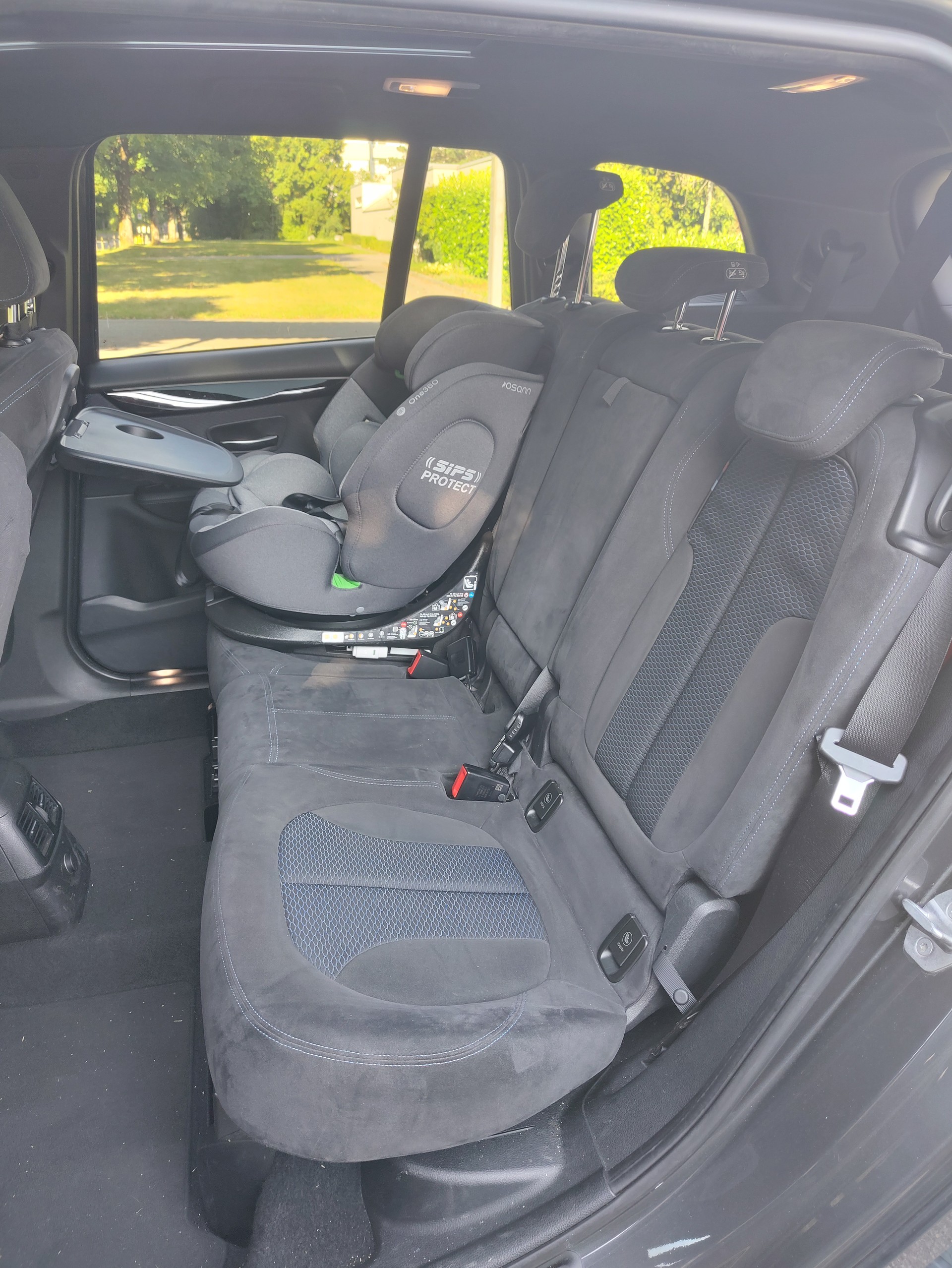 BMW 218d xDrive Gran Tourer M Sport-image-12