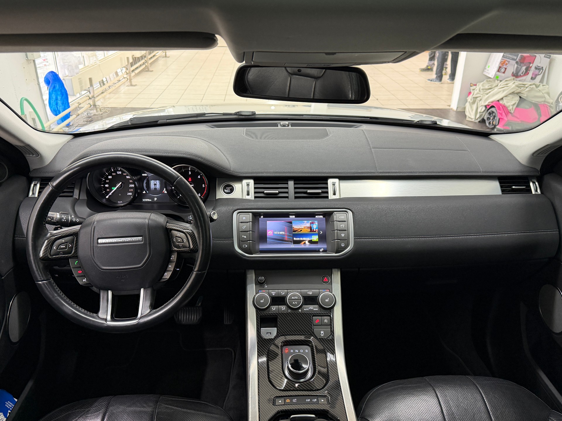 LAND ROVER Range Rover Evoque 2.0 TD4 HSE Dynamic AT9-image-10