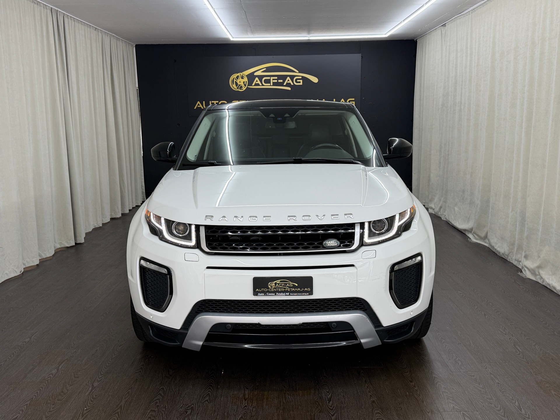 LAND ROVER Range Rover Evoque 2.0 TD4 HSE Dynamic AT9-image-1