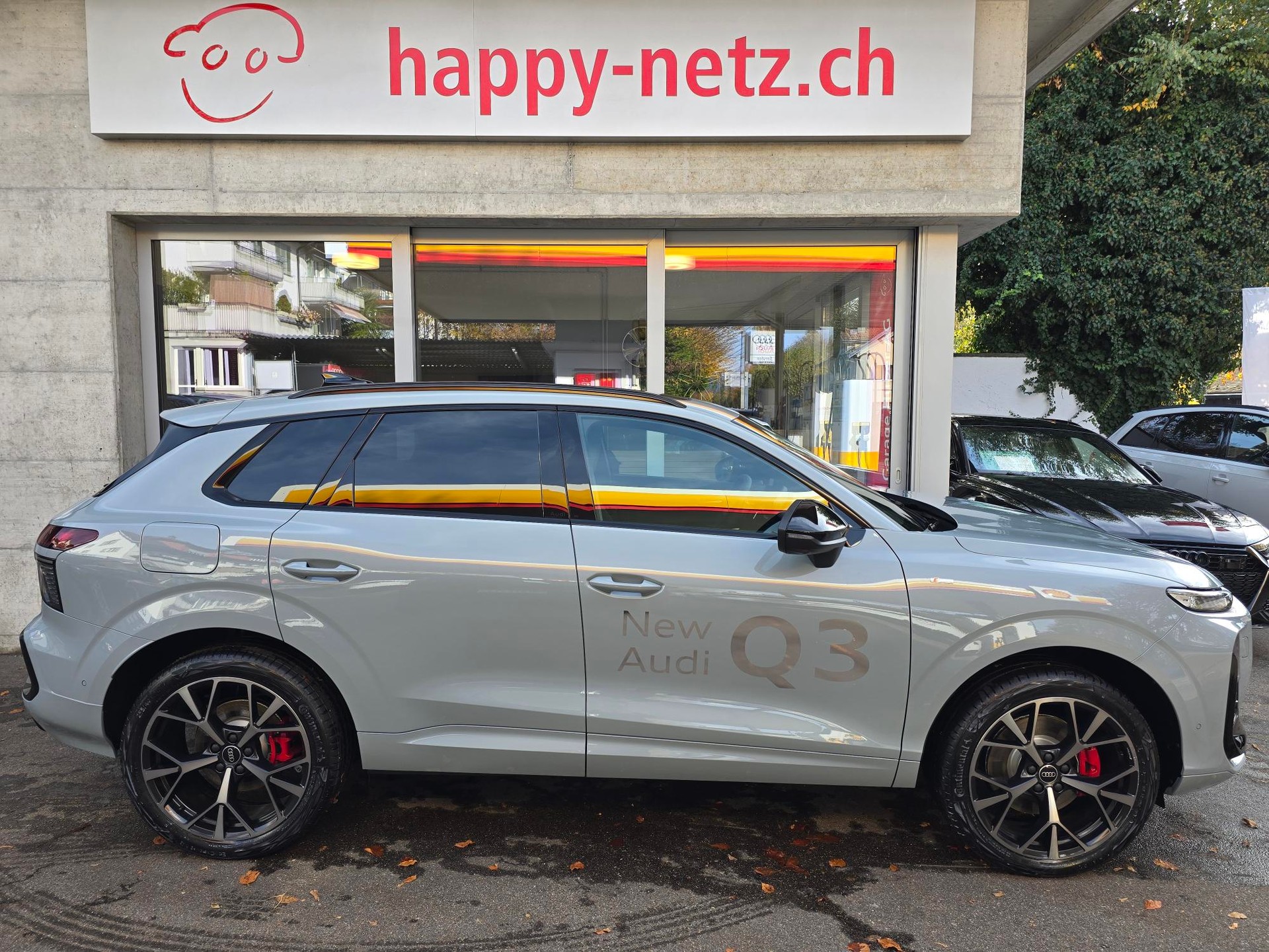 AUDI Q3 SUV TFSI quattro 195 kW S tronic-image-1