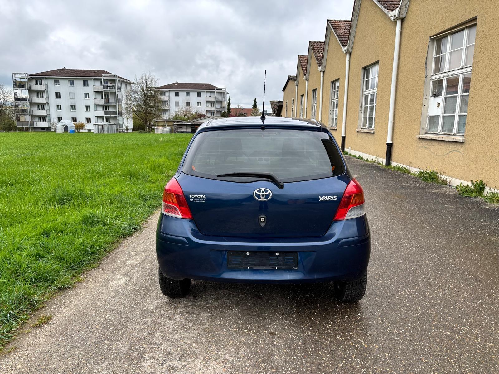 TOYOTA Yaris 1.33 S-image-3