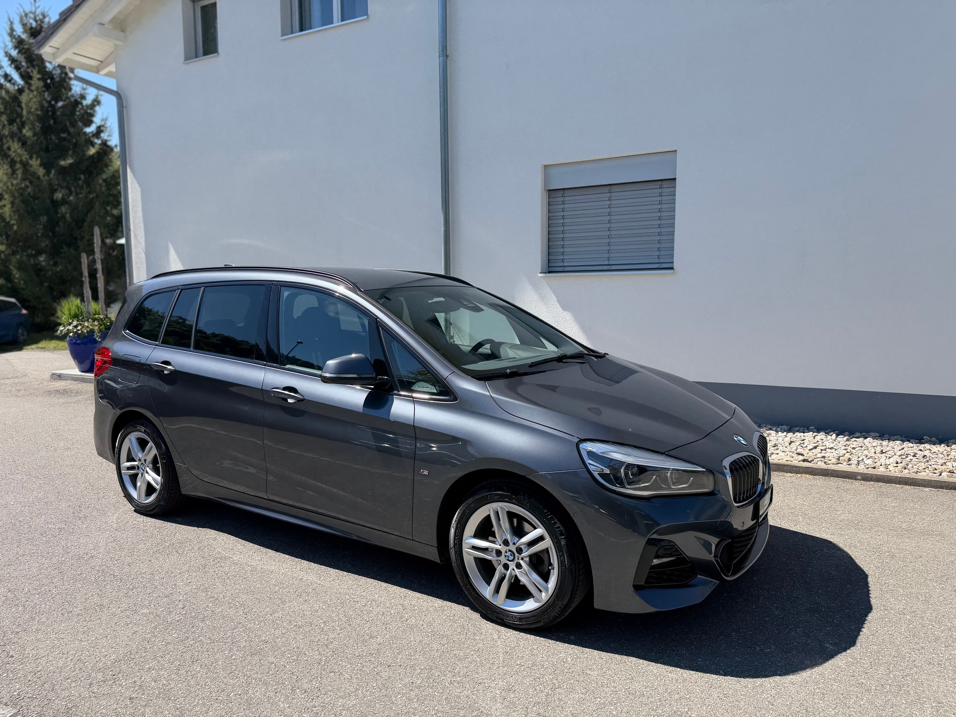 BMW 216i Gran Tourer M Sport-showroom-element-2