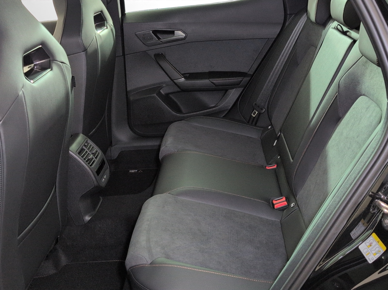 CUPRA Formentor 1.5 TSI Prime Edition DSG-image-7